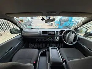 Toyota HiAce 2013 Black