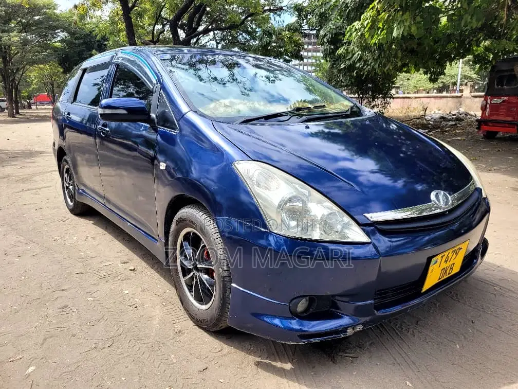 Toyota Wish 2004 Blue