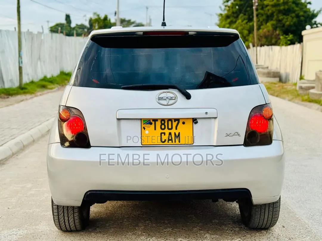 Toyota IST 2005 Silver