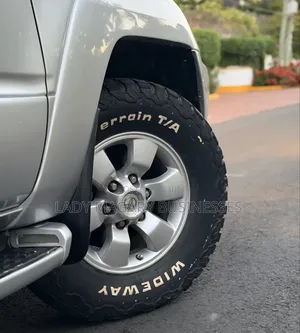 Toyota Hilux Surf 2.7 SSR 2005 Silver