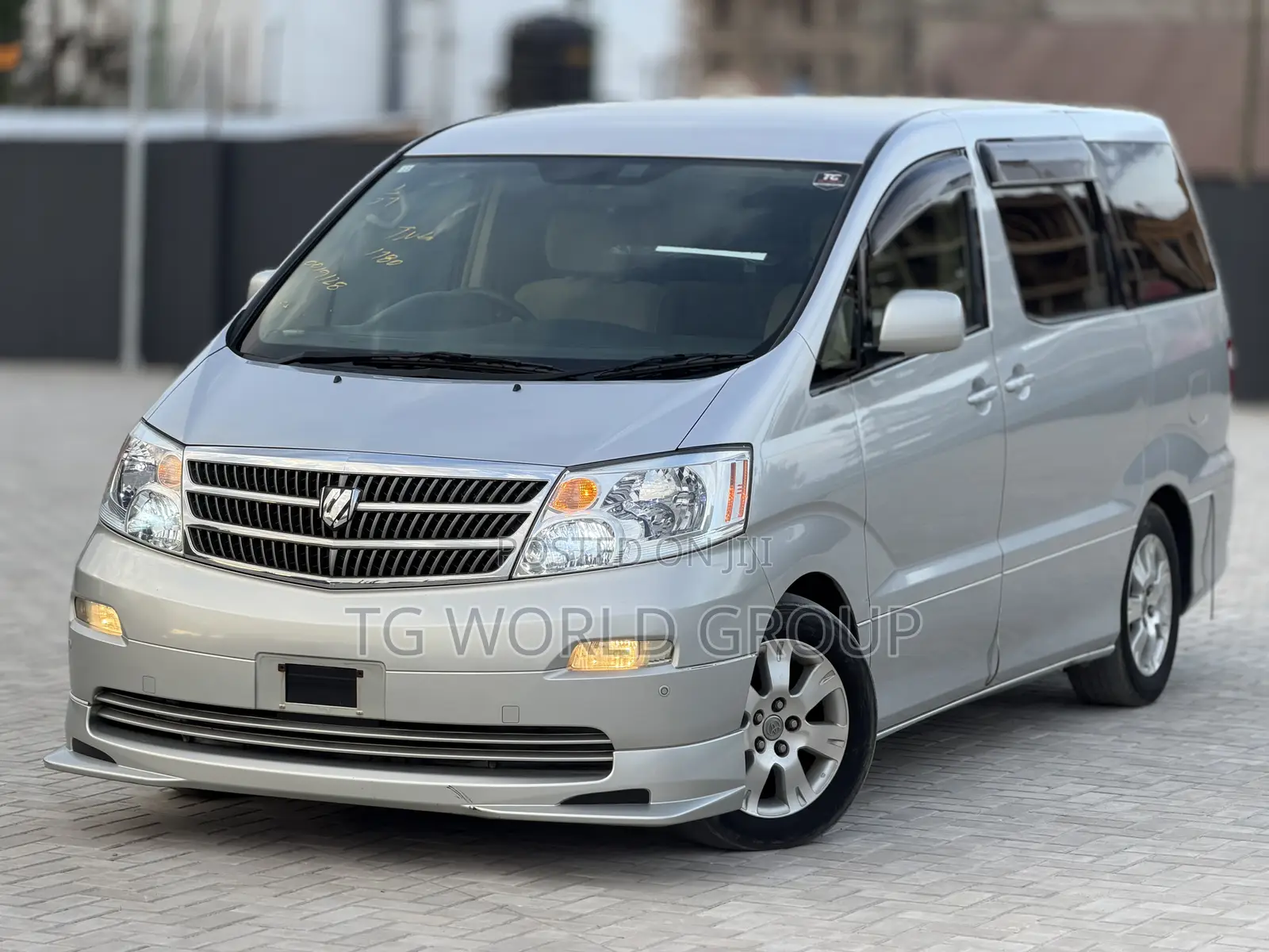 Toyota Alphard 2.4 Petrol FWD 2004 Silver