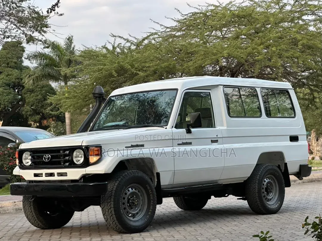 Toyota Land Cruiser Prado 2008 White