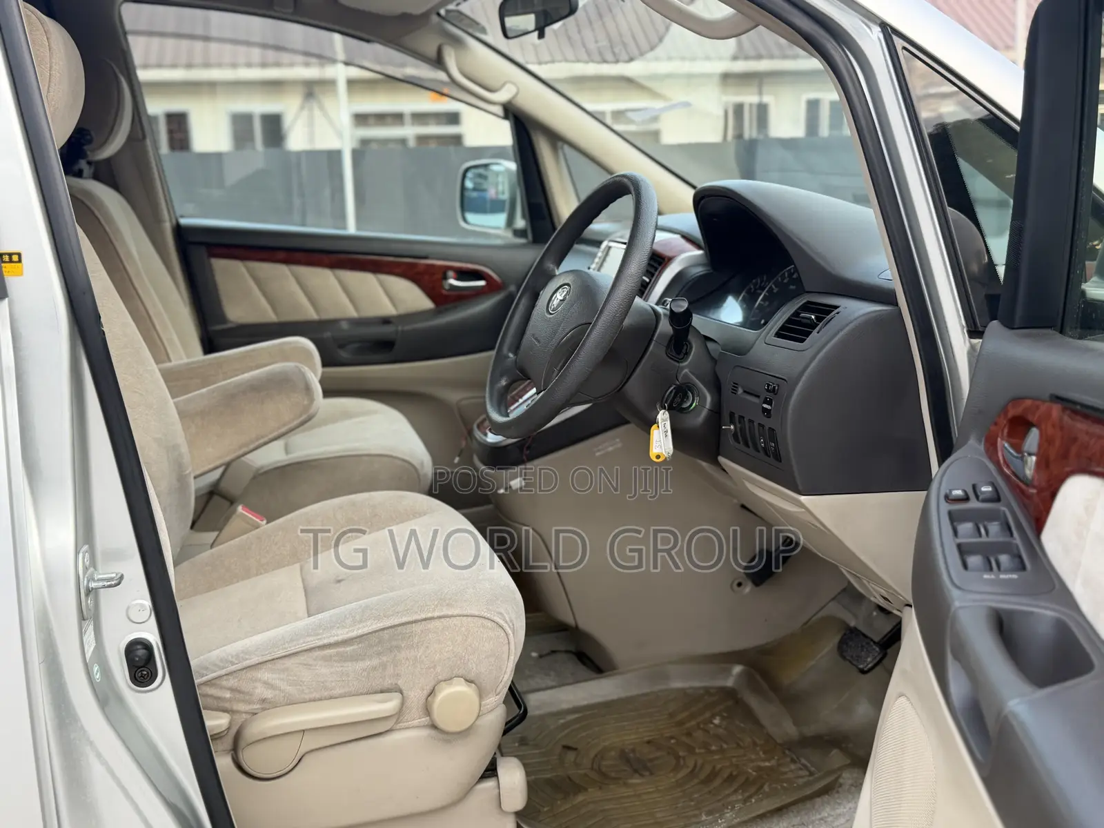 Toyota Alphard 2.4 Petrol FWD 2004 Silver