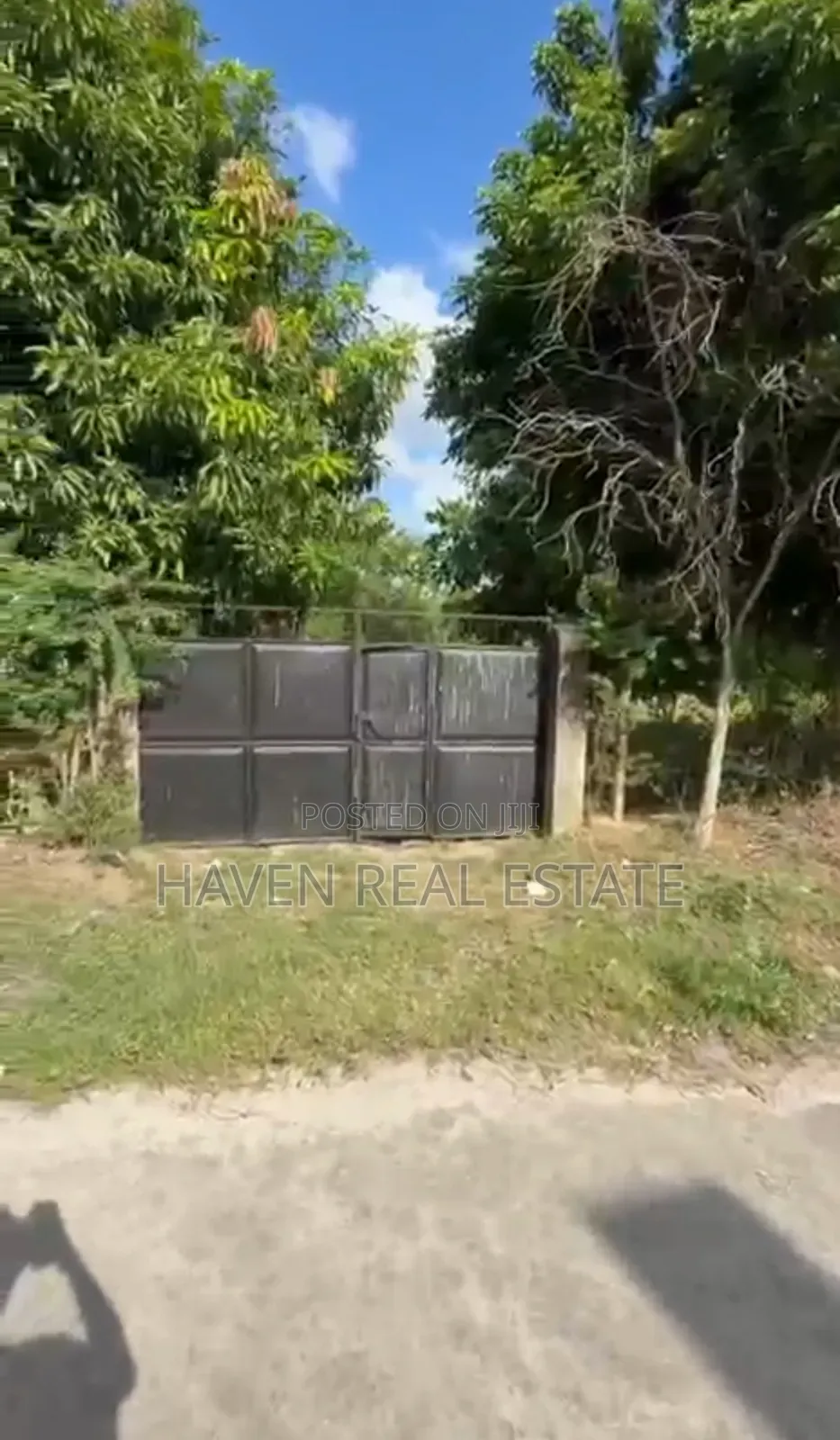 Prime Plot for Sale at Mtoni Kijichi
