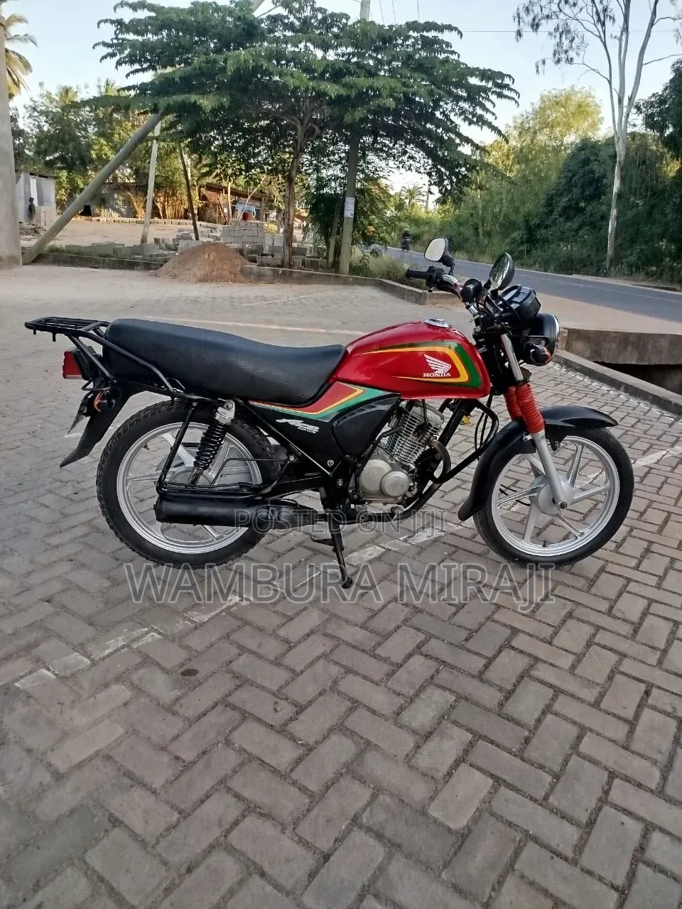 Honda CB 2025 Black