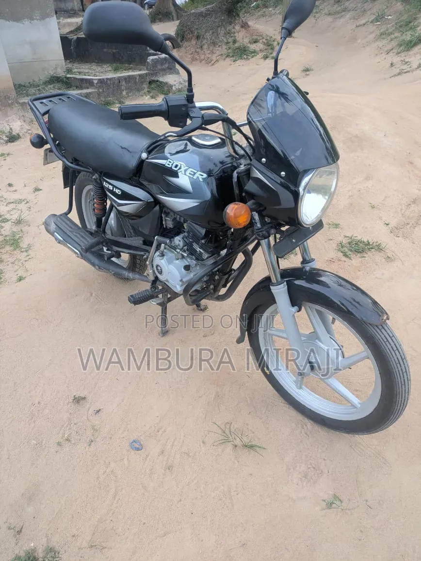 Bajaj Boxer 125 2025 Black