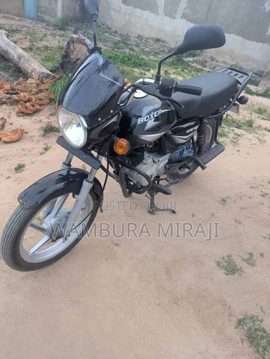 Bajaj Boxer 125 2025 Black