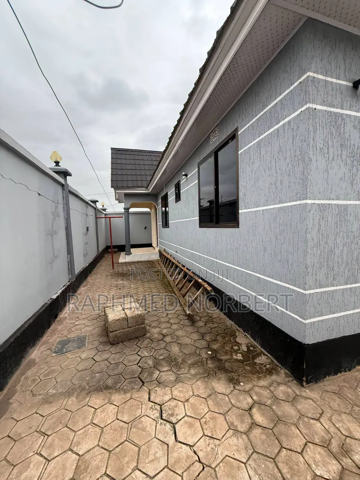 3bdrm House in Tanzania Real, Central Business Area for rent