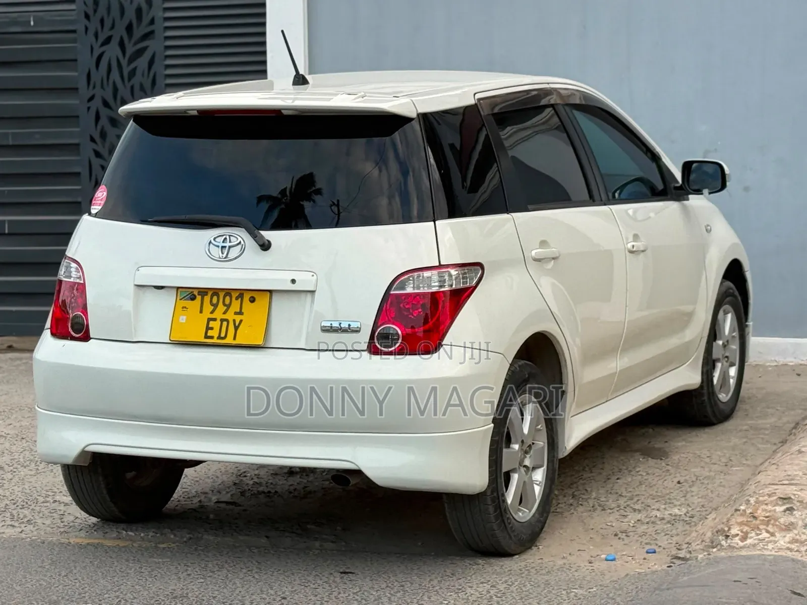 Toyota IST 2005 White