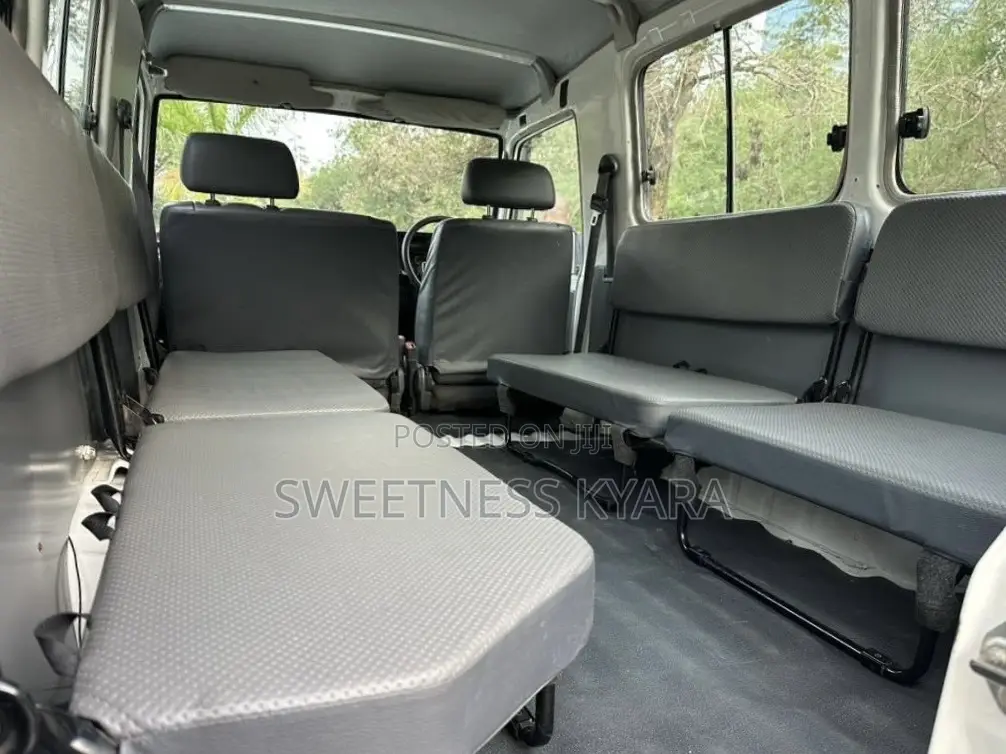 Toyota Land Cruiser 2008 White