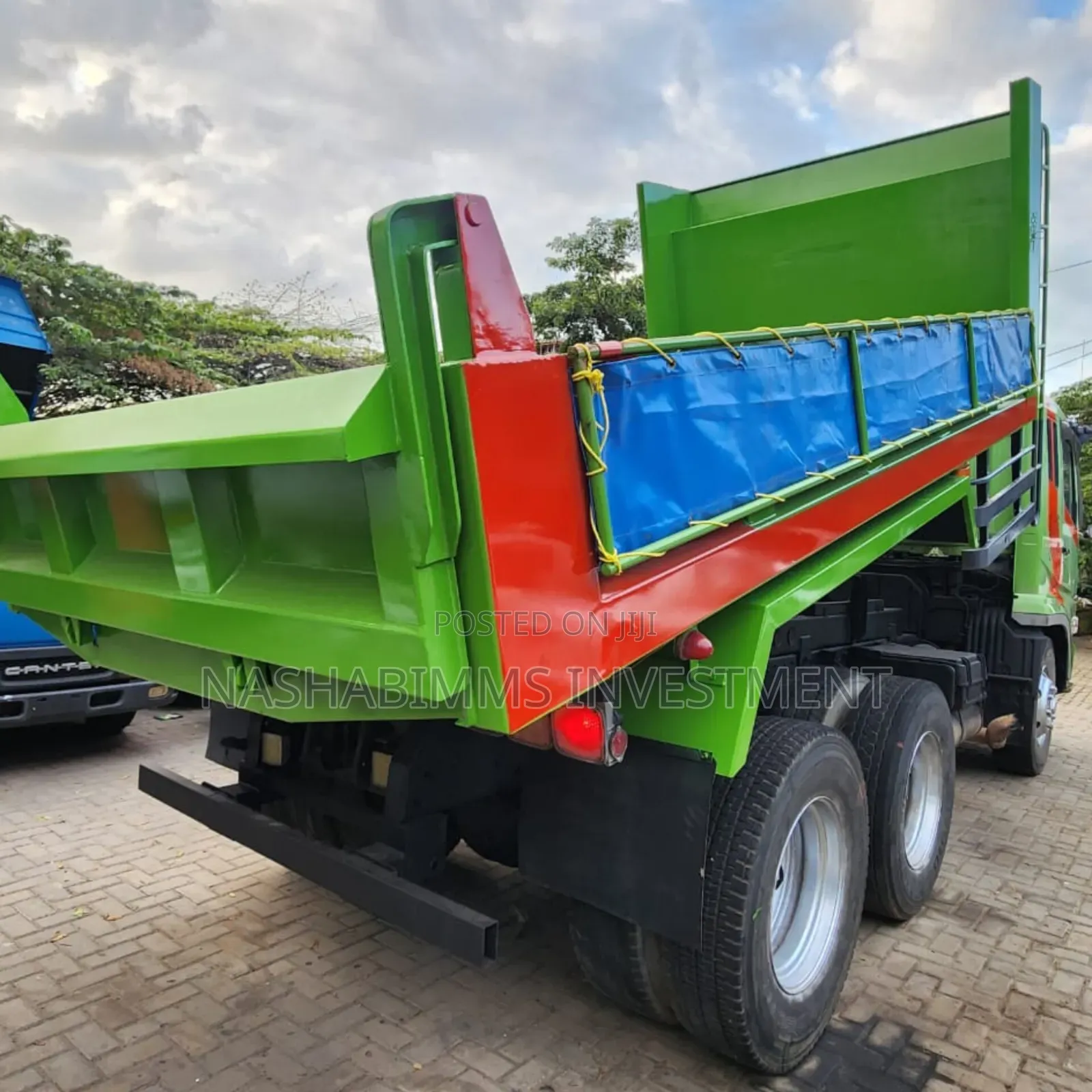 Mitsubishi Fuso Dumper