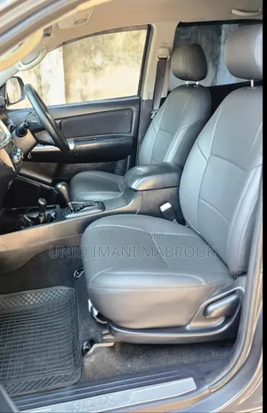 Toyota Hilux 2015 Gray