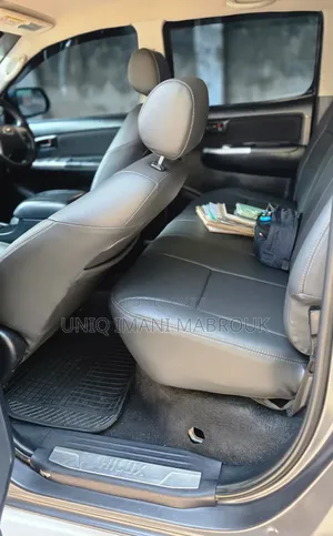 Toyota Hilux 2015 Gray