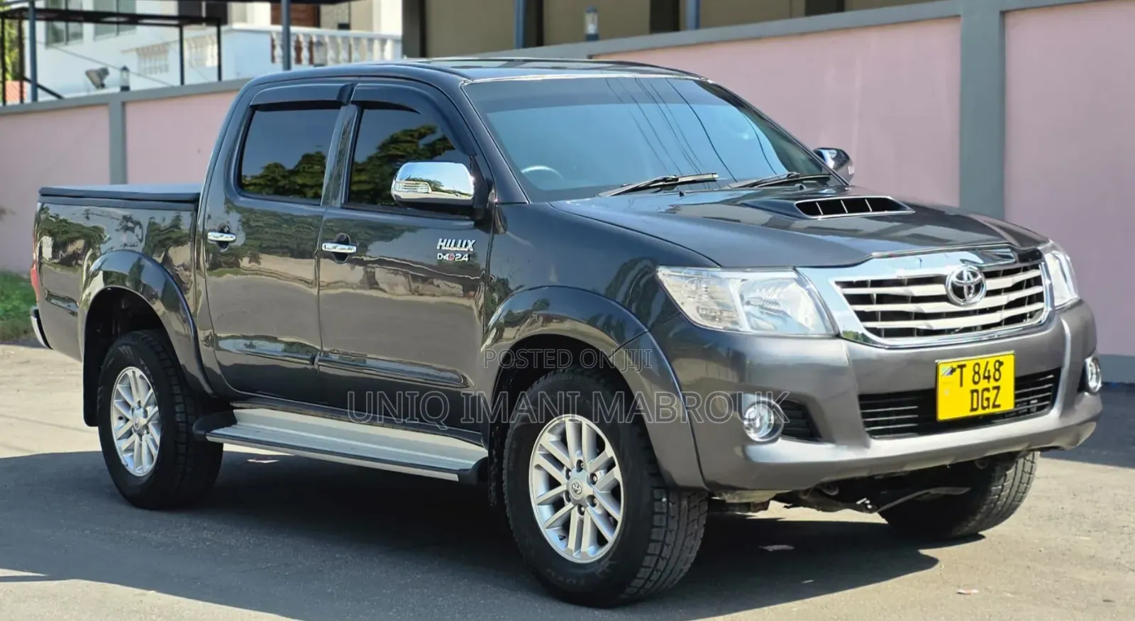 Toyota Hilux 2015 Gray
