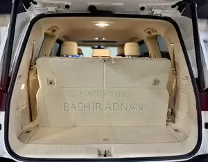 Toyota Land Cruiser LC300 2024 Off white