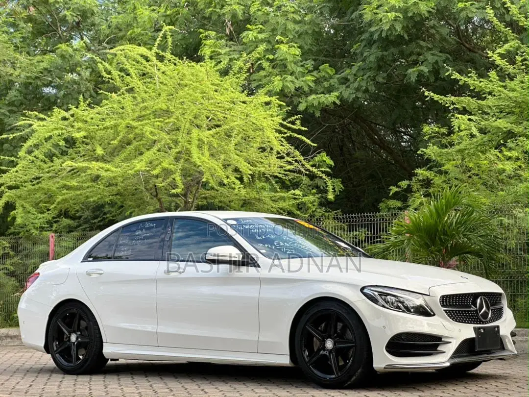 Mercedes-Benz C200 2014 Pearl