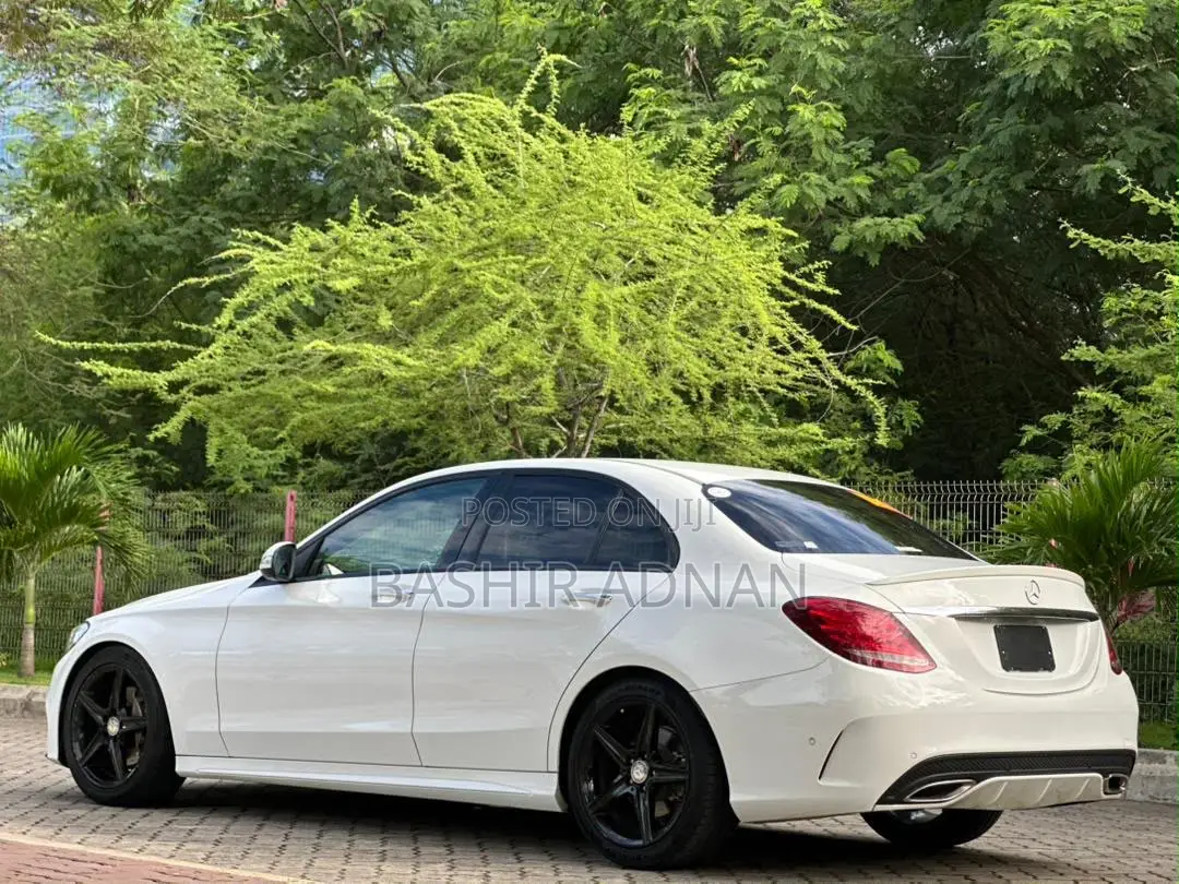 Mercedes-Benz C200 2014 Pearl