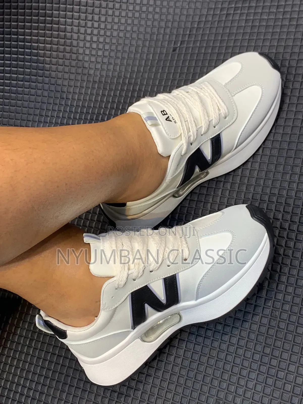 New Lock Women's Sneakers Shoes