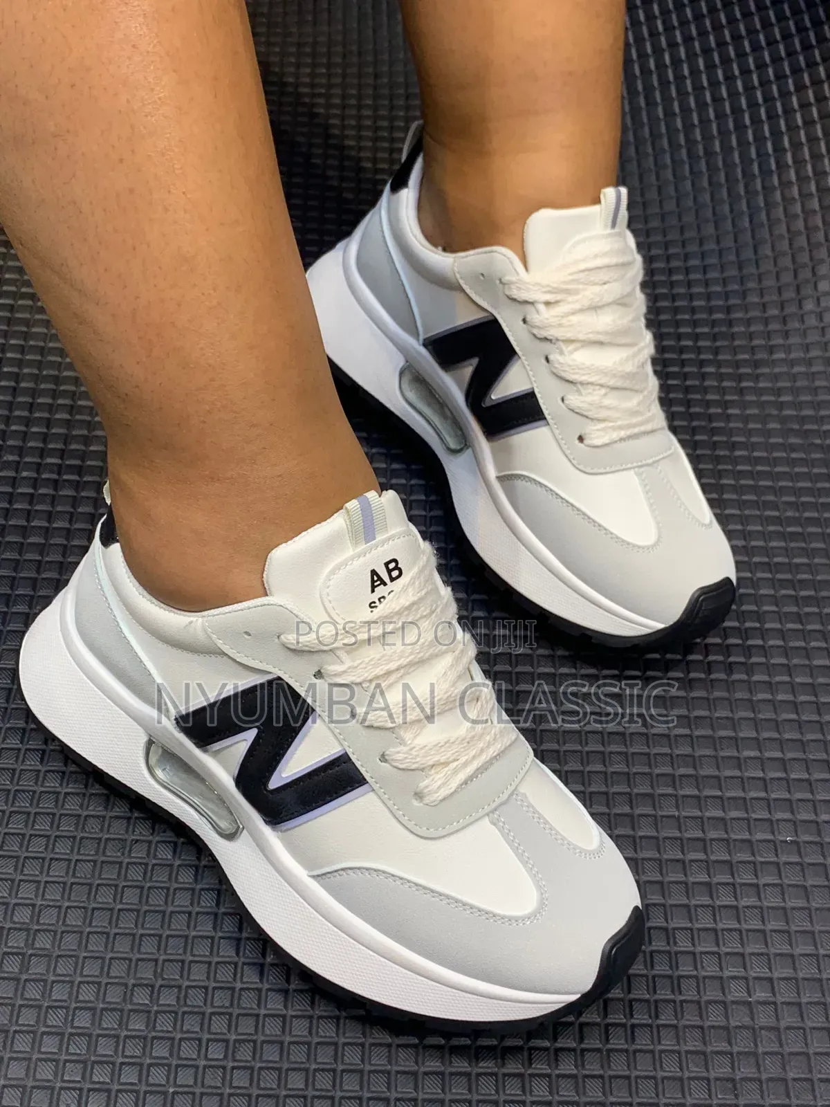 New Lock Women's Sneakers Shoes