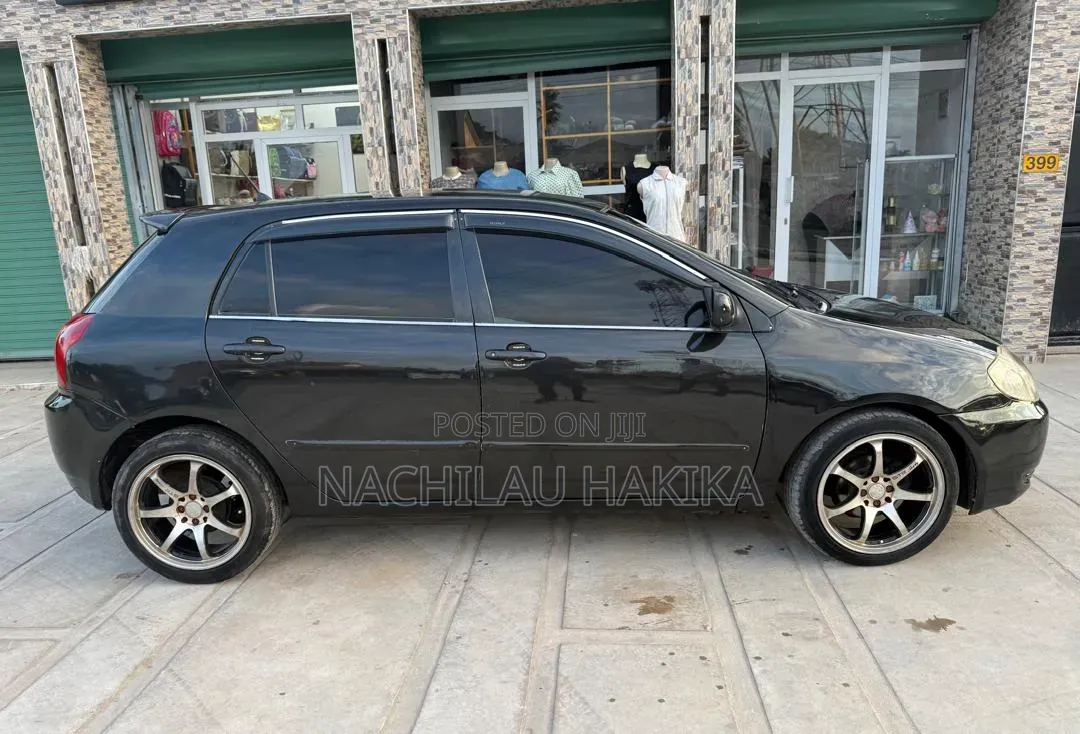Toyota Corolla RunX 2001 Black