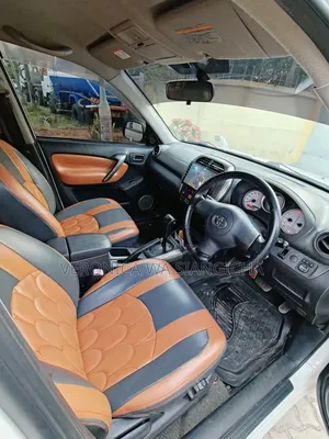 Toyota RAV4 2005 White