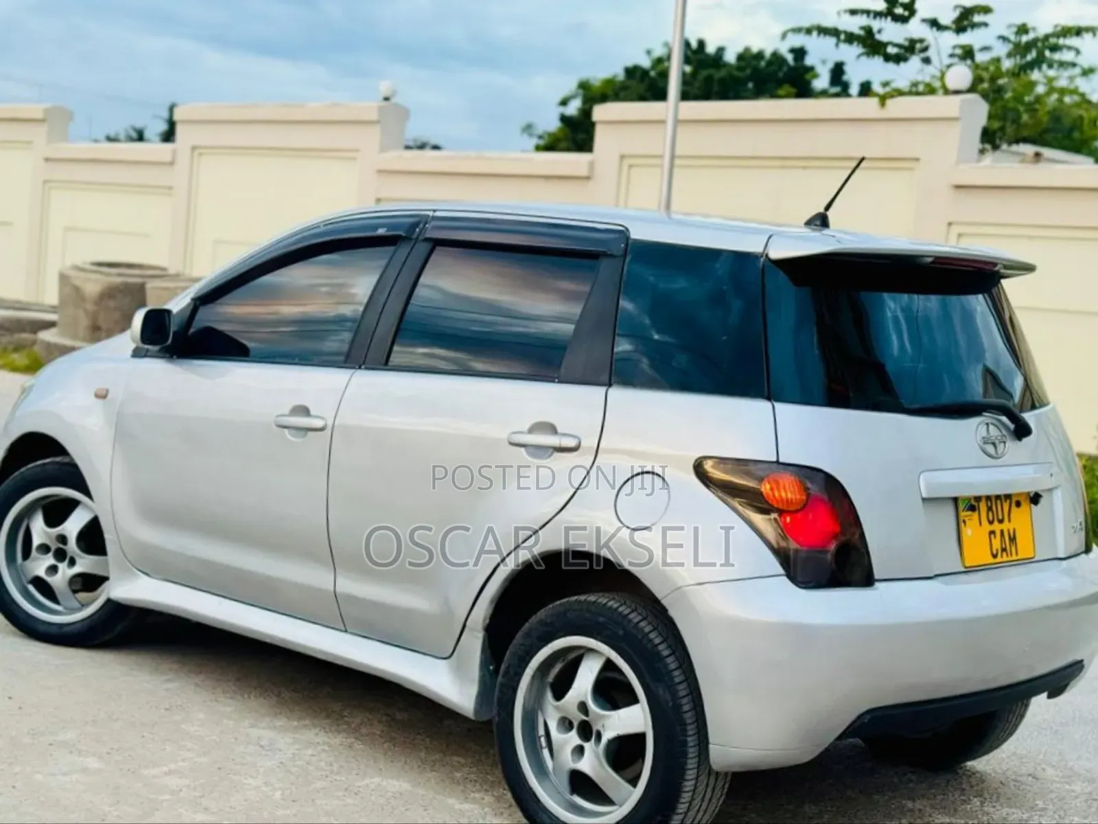 Toyota IST 2004 Silver