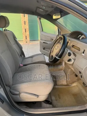Toyota Raum 2004 Gold