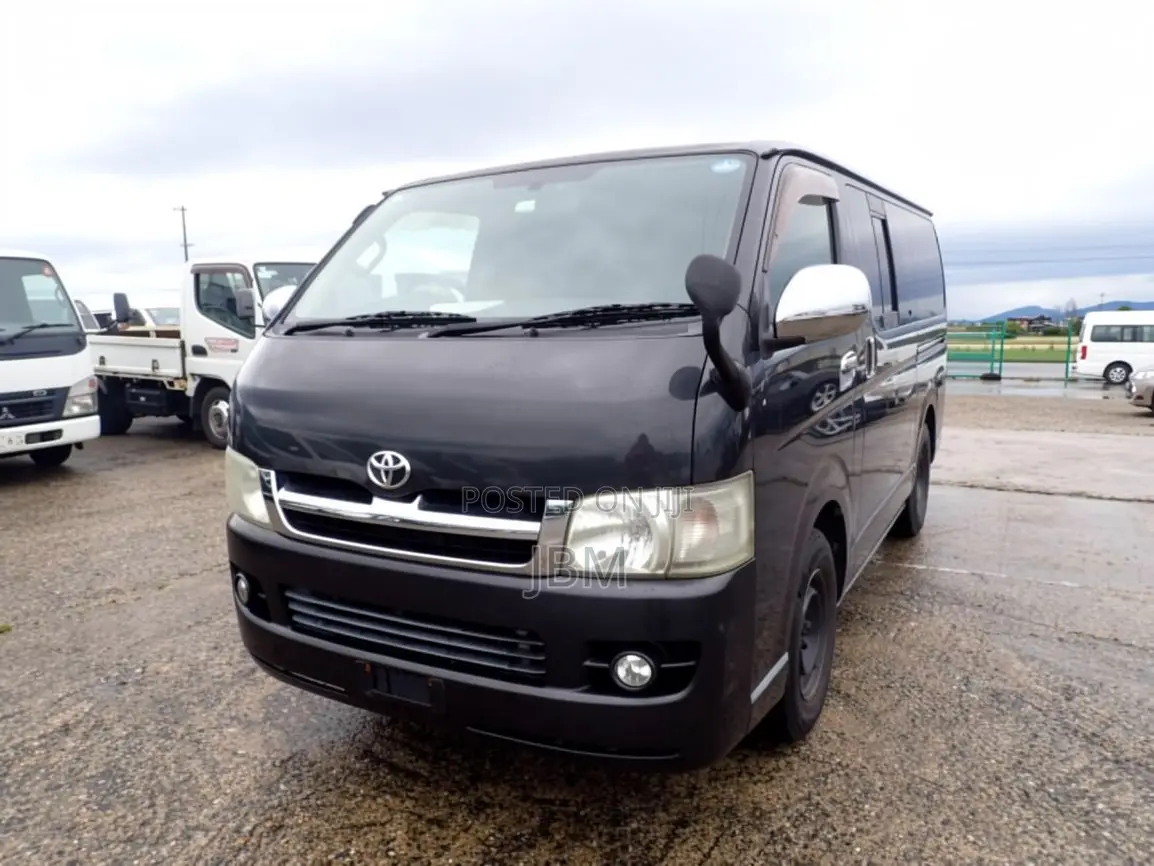 Toyota HiAce 2005 Grey
