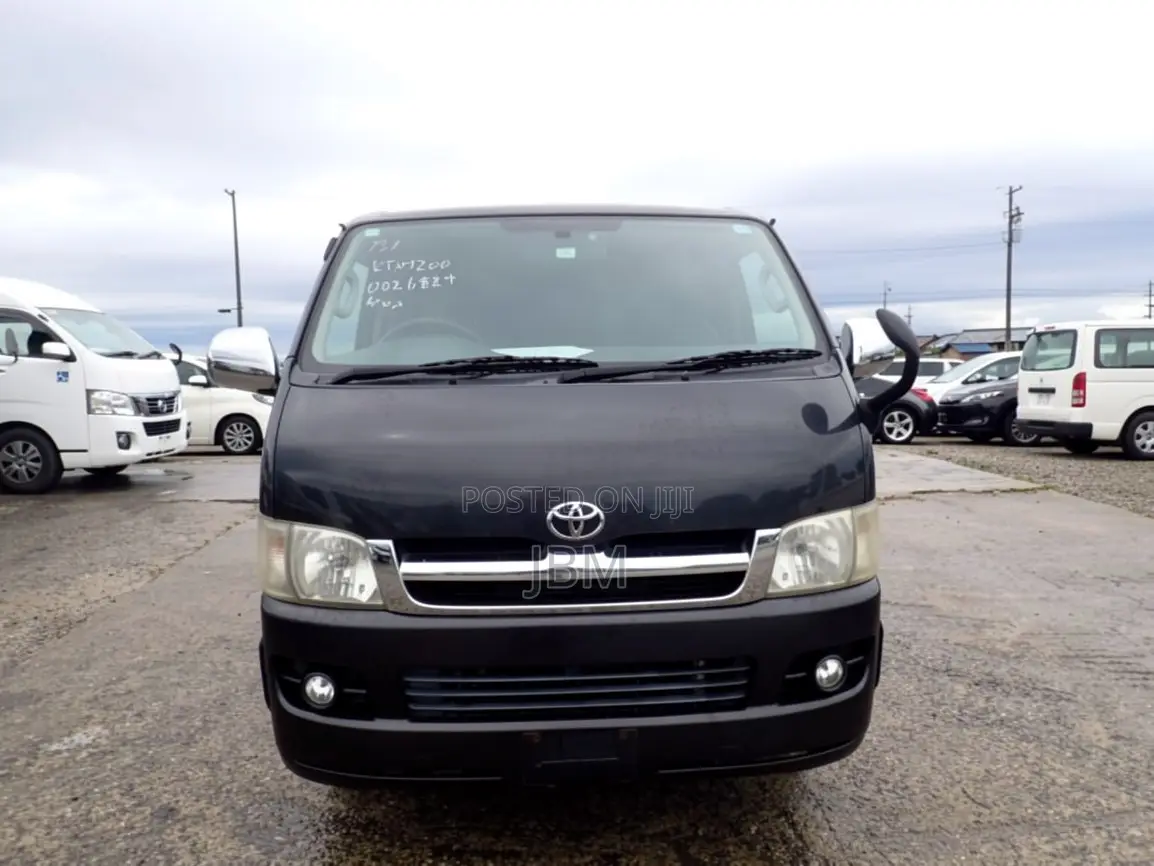 Toyota HiAce 2005 Grey