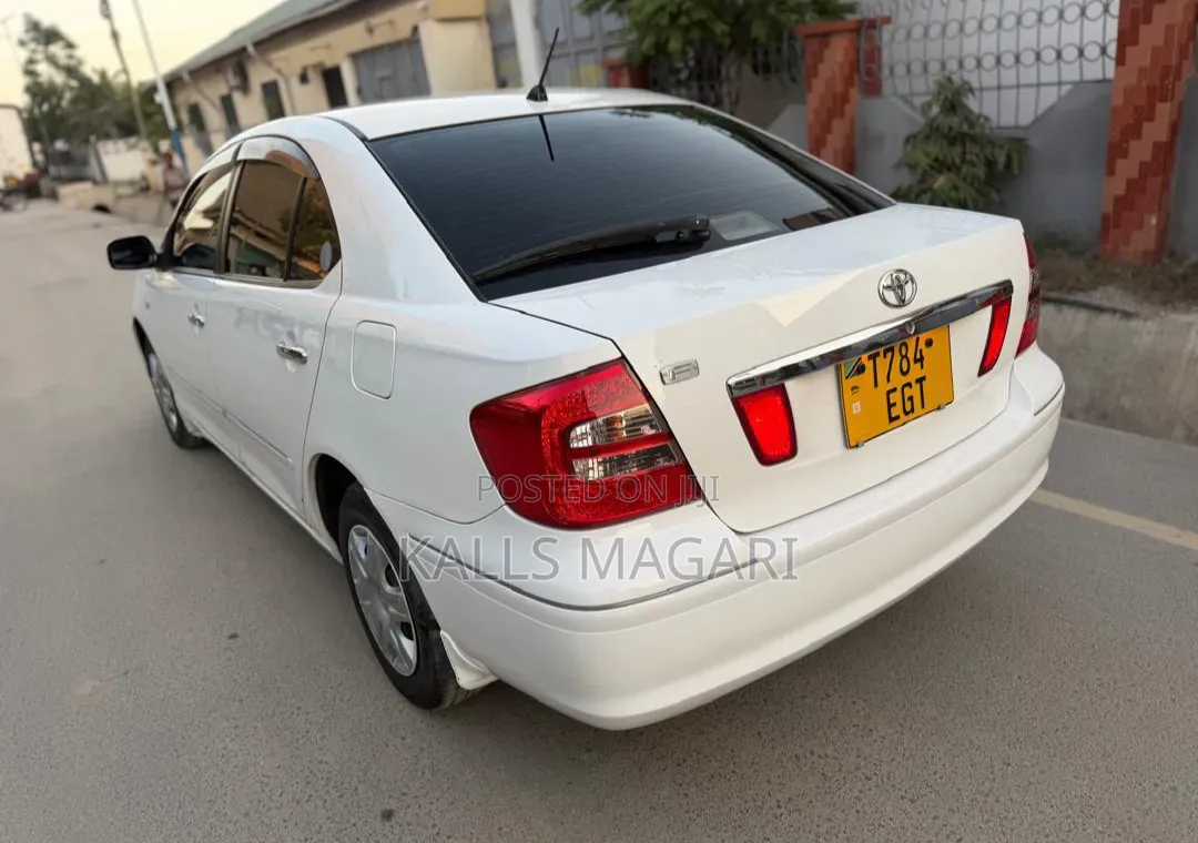 Toyota Premio 2006 White