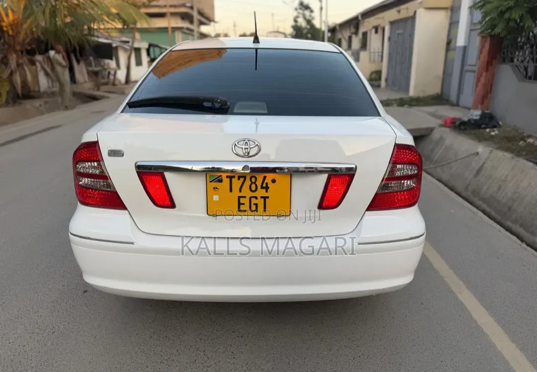 Toyota Premio 2006 White