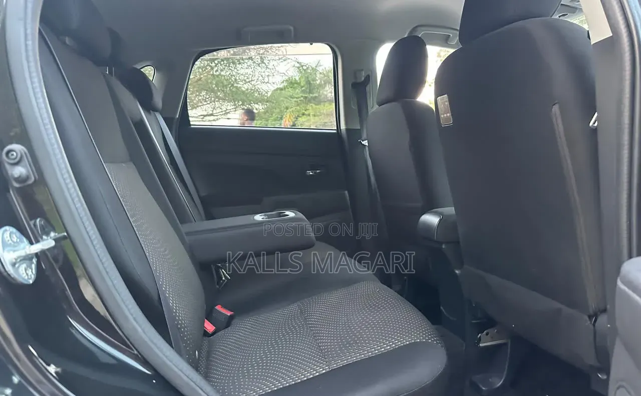 Mitsubishi RVR 2.0 2012 Black