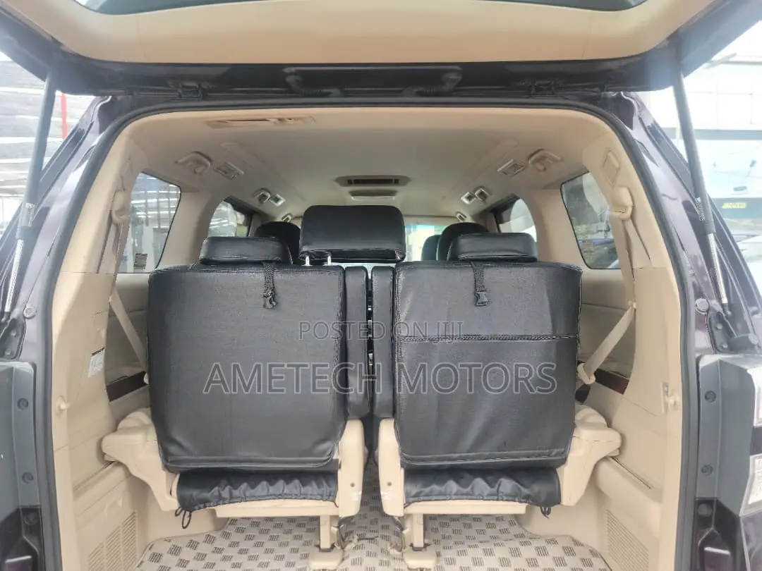 Toyota Alphard 2009 Maroon