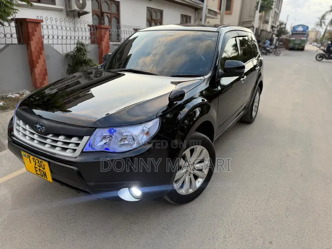 Subaru Forester 2010 Black