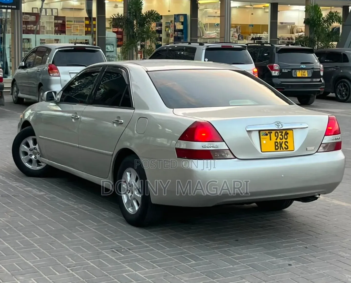 Toyota Mark II 2000 Silver