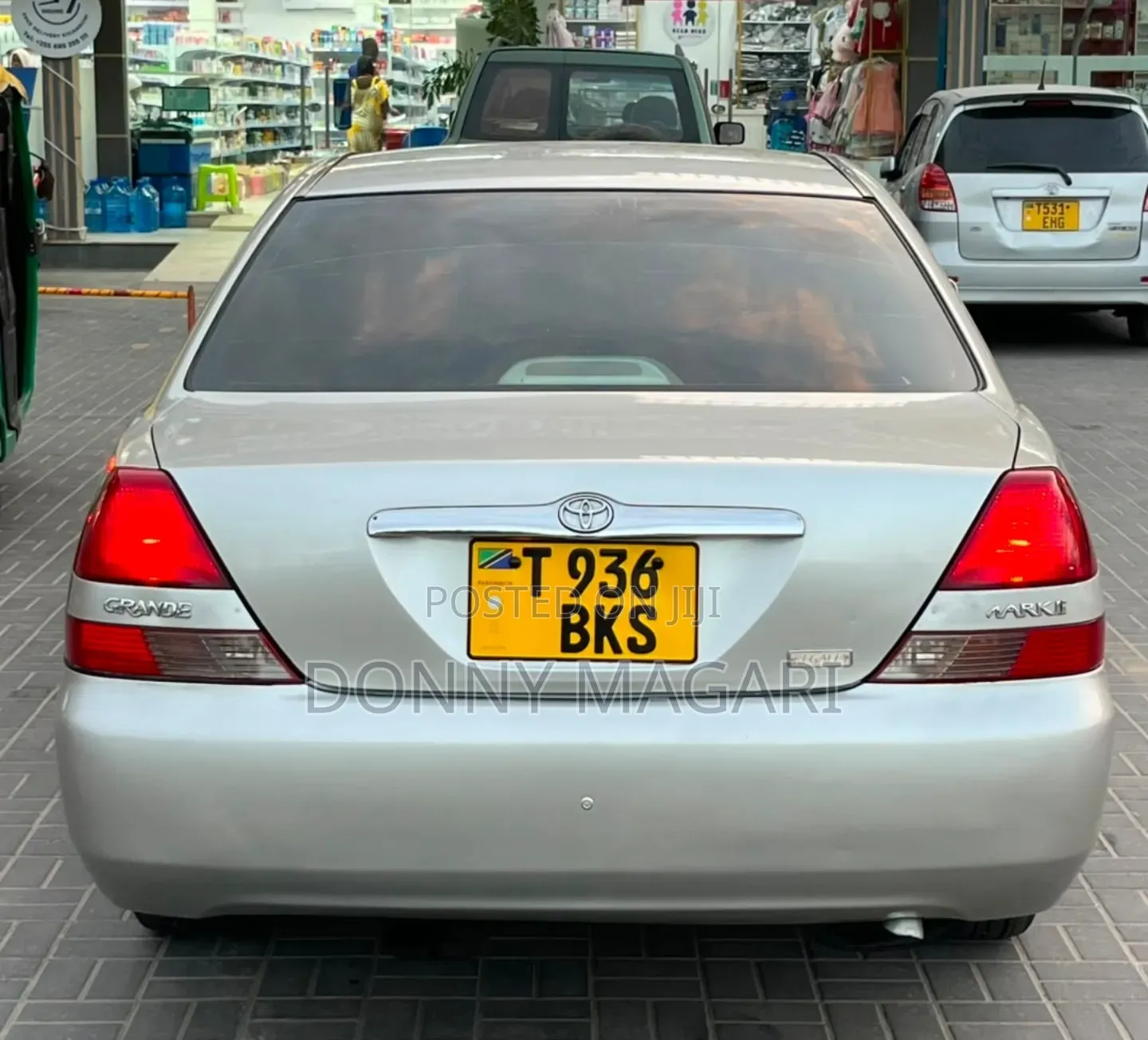 Toyota Mark II 2000 Silver