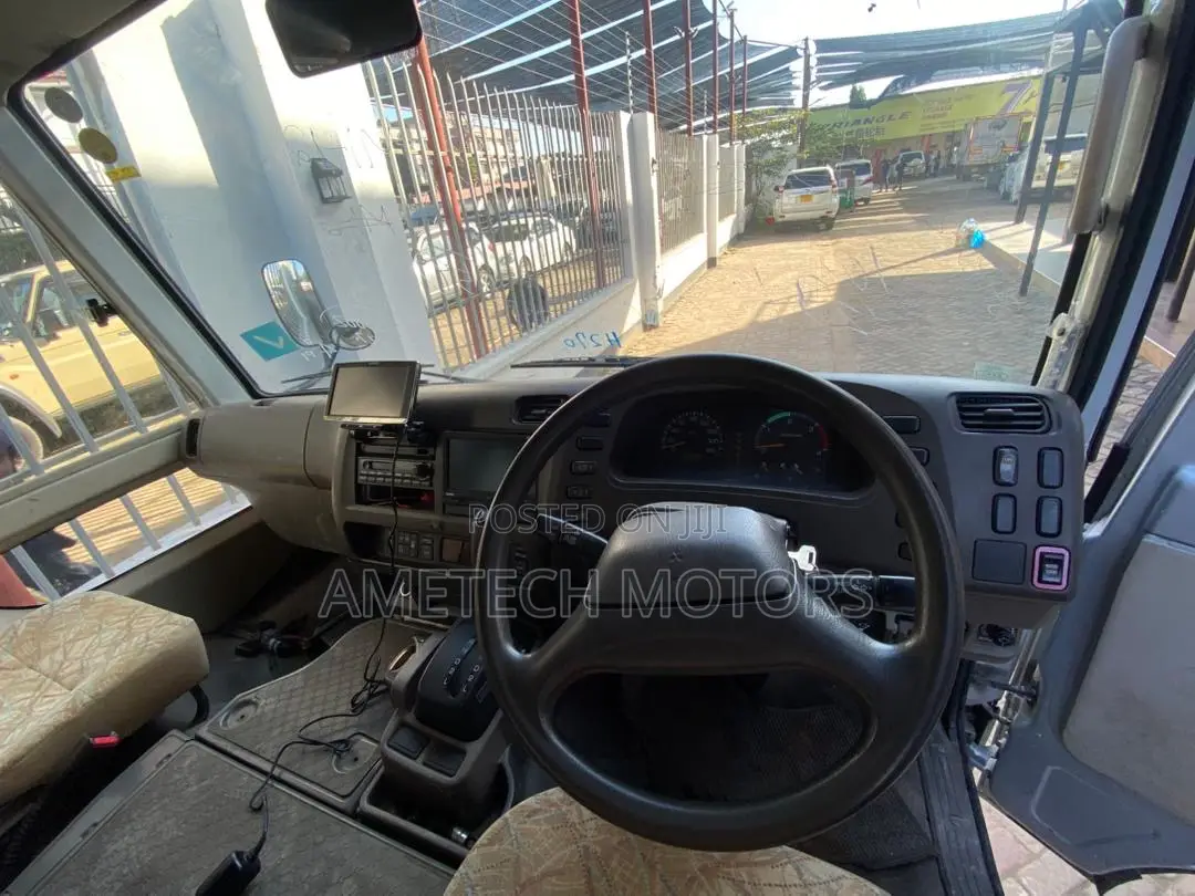 Mitsubishi Fuso Aero Bus 2007 Silver
