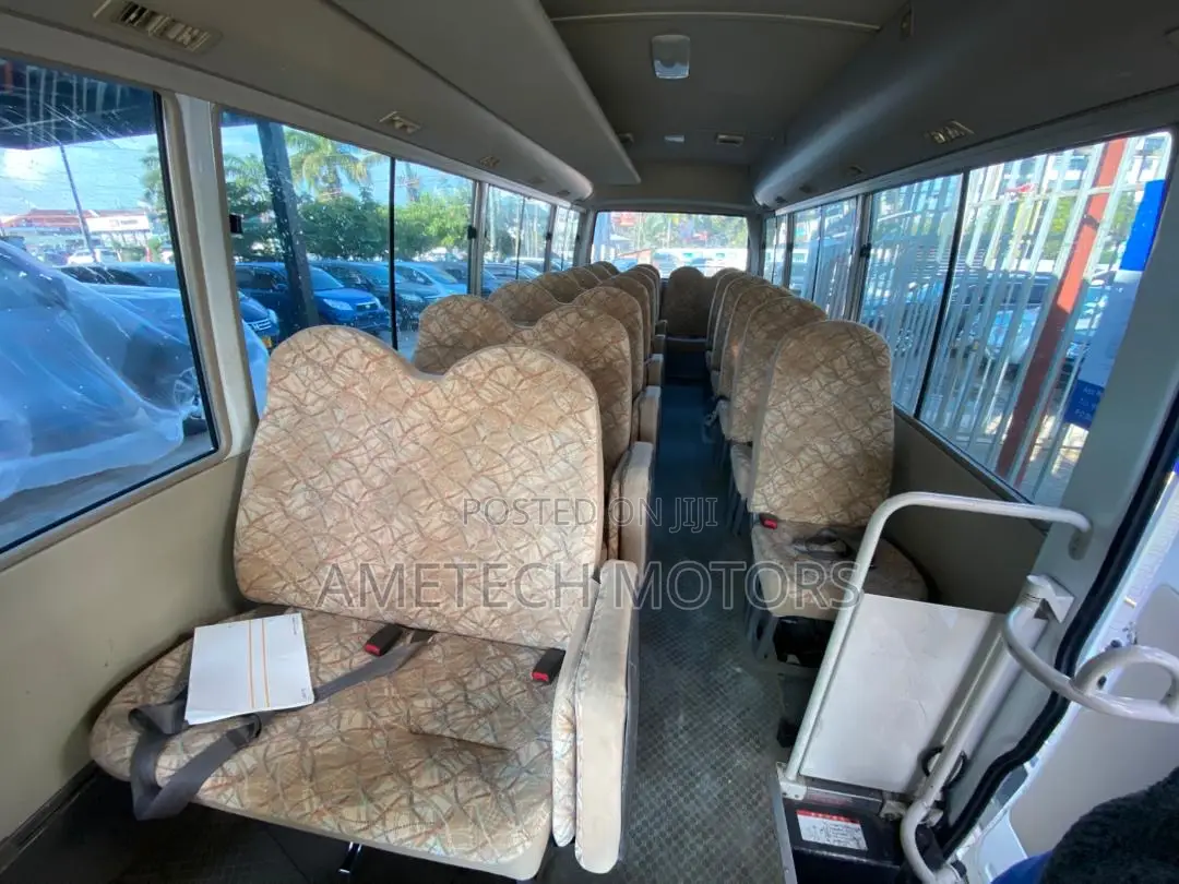 Mitsubishi Fuso Aero Bus 2007 Silver