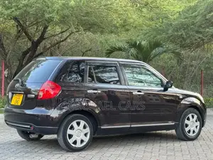 Mazda Verisa 2010 Brown