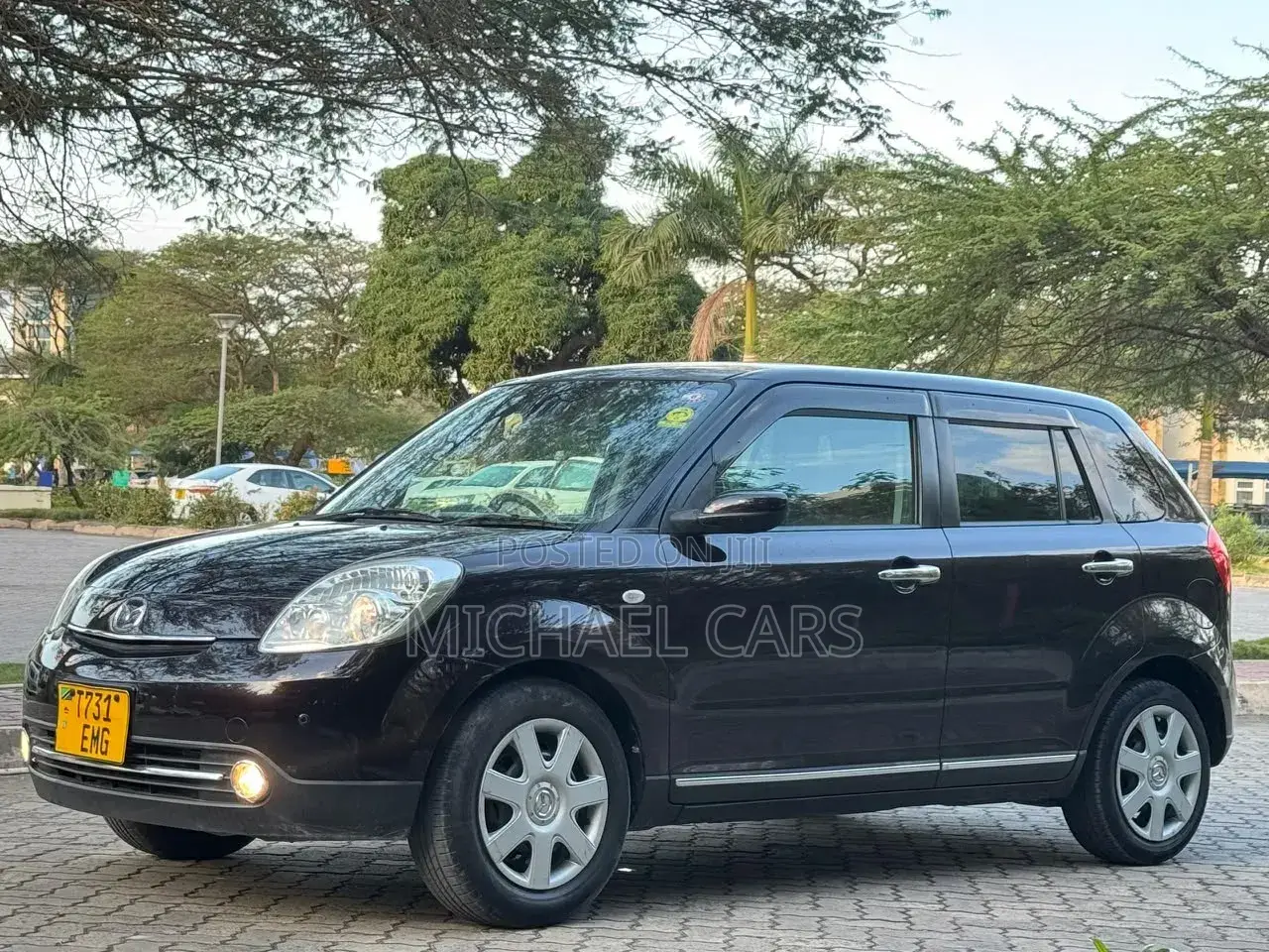 Mazda Verisa 2010 Brown