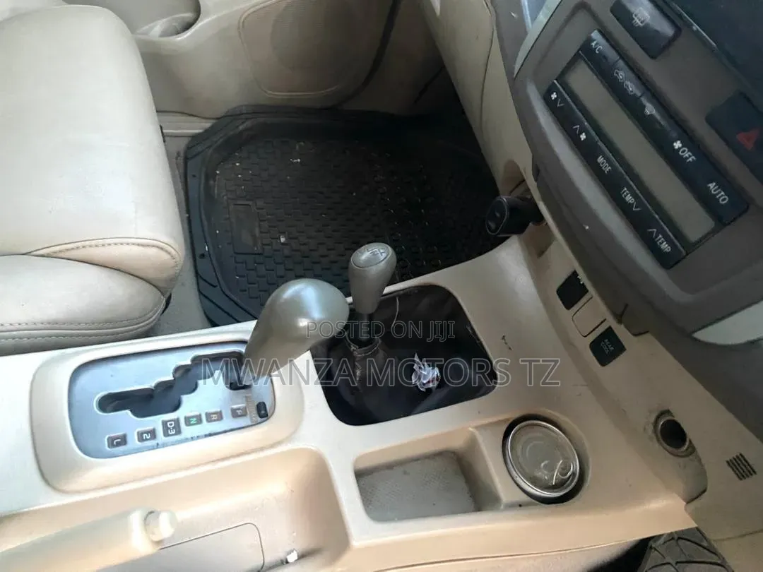 Toyota Fortuner 2007 Gray