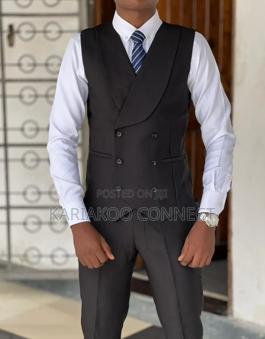 Simple Half Suit for Men