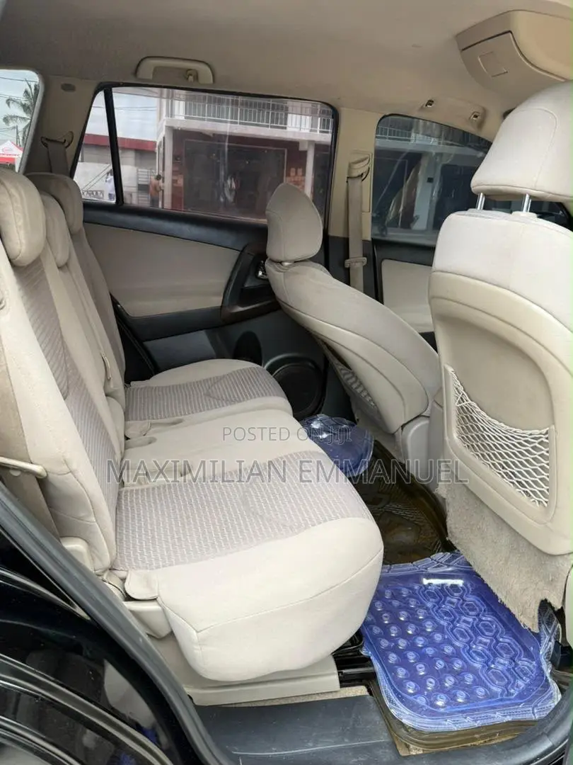 Toyota Vanguard 2008 Black