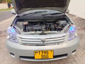 Toyota Raum 2005 Blue