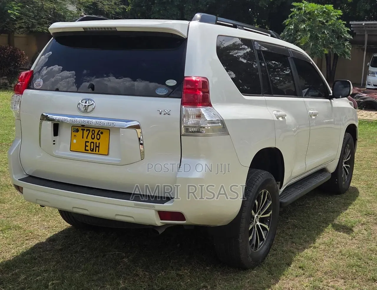 Toyota Land Cruiser Prado 2010 Silver