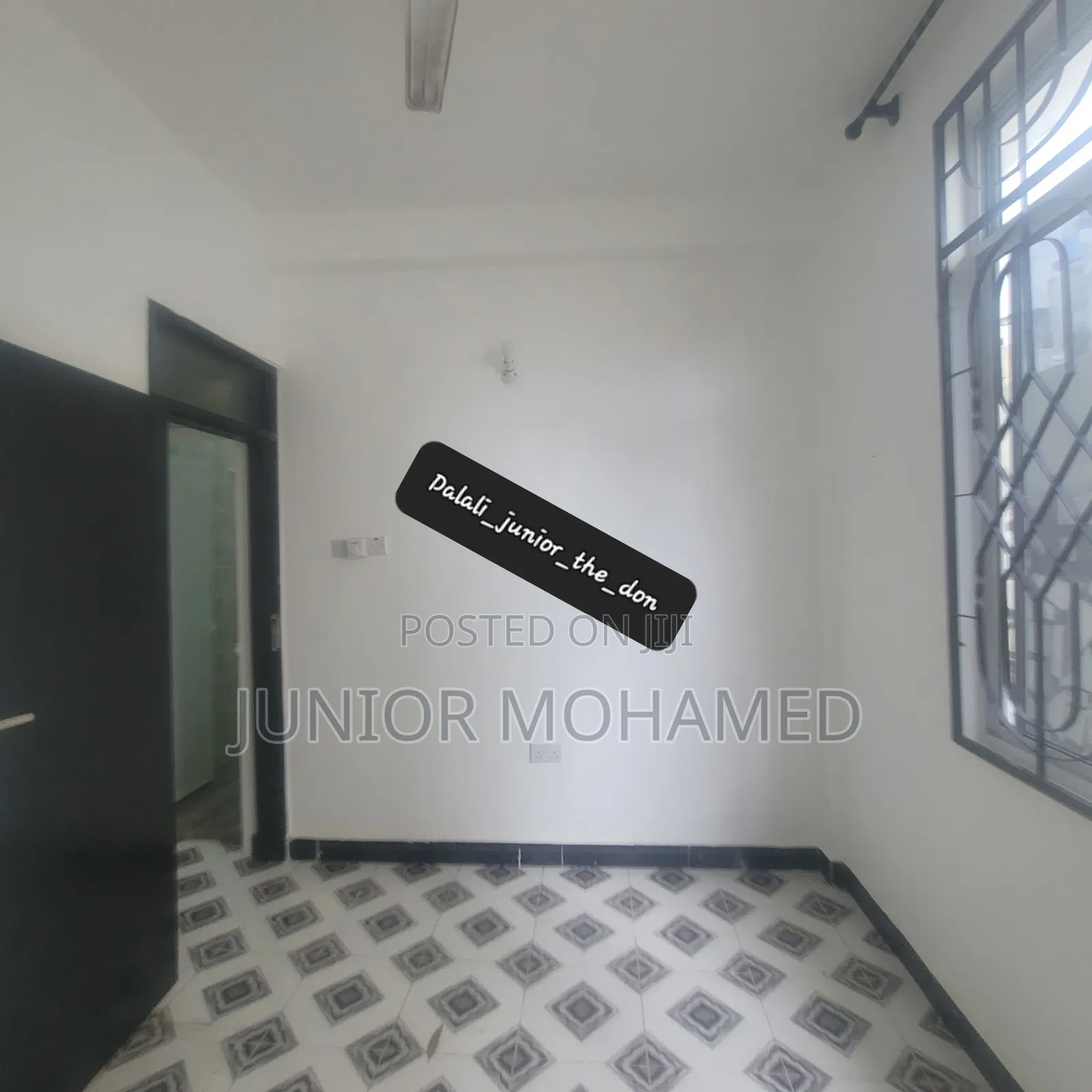 2bdrm Block of Flats in , Oyster Bay for rent