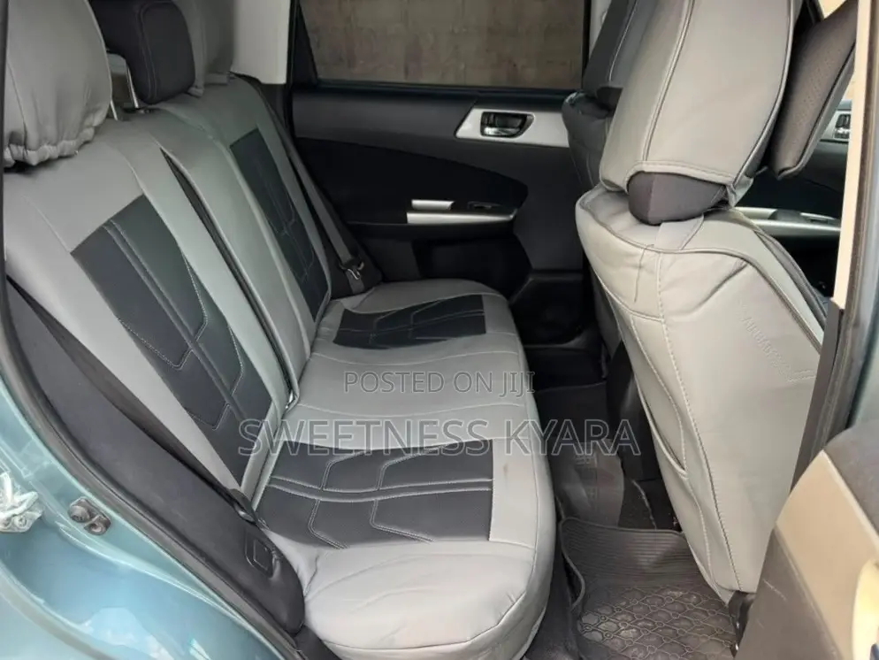 Subaru Forester 2010 Gray