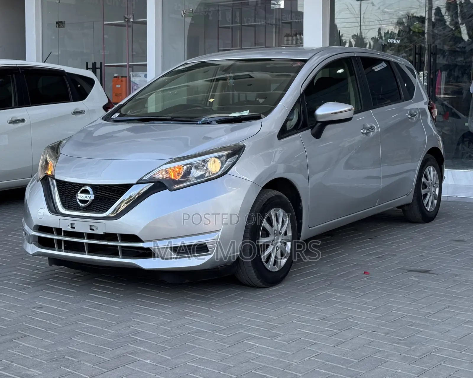 Nissan Note 1.6 Petrol 2017 Silver