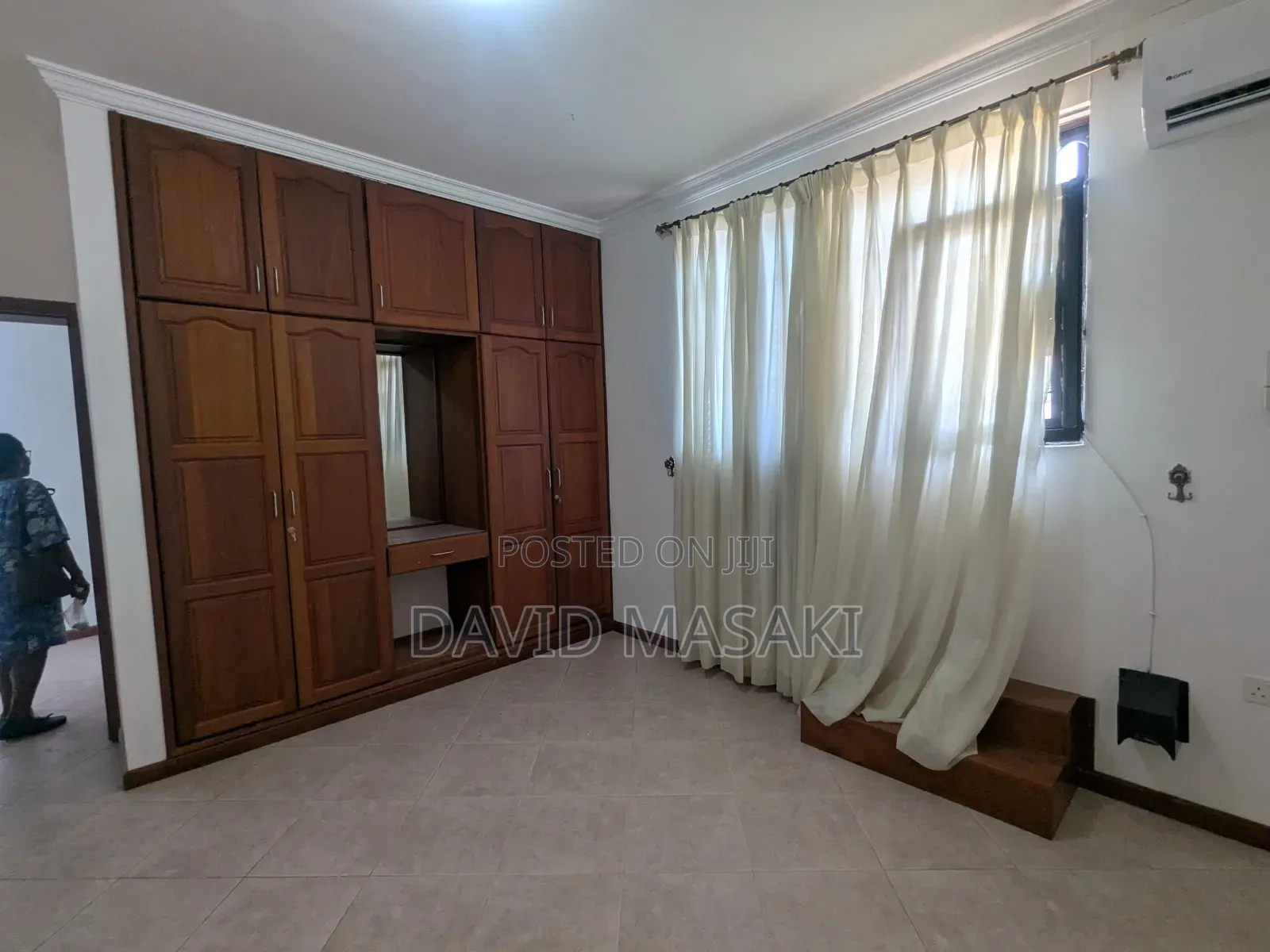 4bdrm Villa in Vilas I8, Masaki for rent