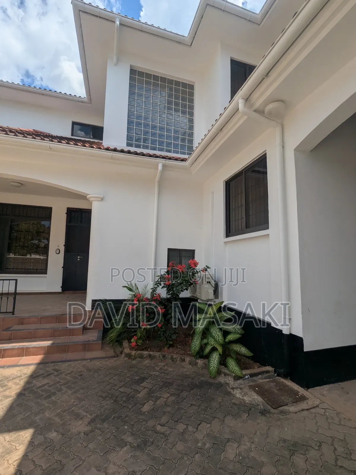 4bdrm Villa in Vilas I8, Masaki for rent